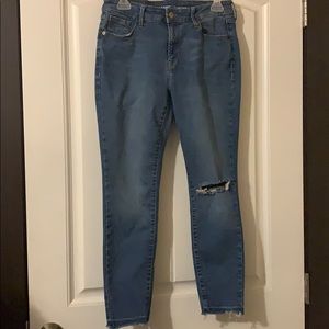 Old Navy Medium Denim Rockstar Skinny Jeans